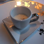 レストラン・ジョルジュマルソー - ホワイトアスパラの温ポタージュ