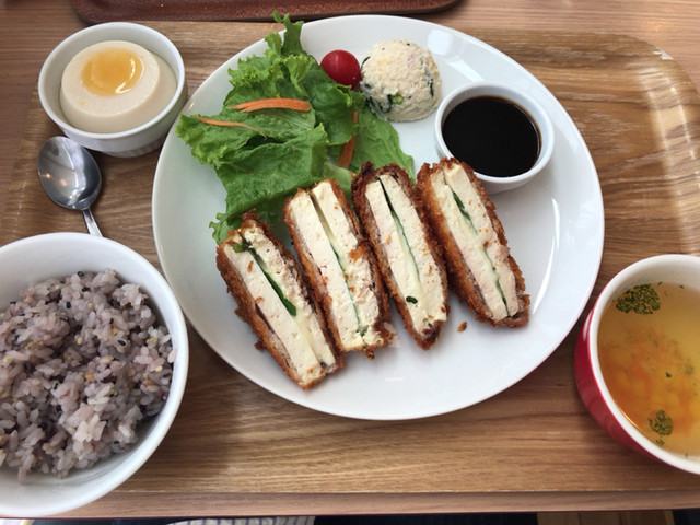 Nagomigohantoufuyamamezou 名古屋市南部 豆腐料理 油豆腐料理 食べログ 繁體中文