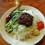 栗林 - じゃじゃ麺（特大・チータン付き・辛味噌）