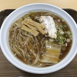 健やか食堂 - 具沢山なラーメンです。