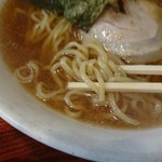 会津喜多方ラーメン蔵 - 麺アップ。やっぱ喜多方じゃないよなぁ