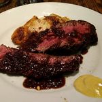 ビストロ・スリージェ - 牛赤身肉のステーキ