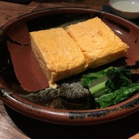 蕎麦懐石 無庵 - だし巻卵。1つ食べた後。盛り付けは3つです。