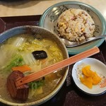 東風 - 白菜ラーメンと半チャーハン