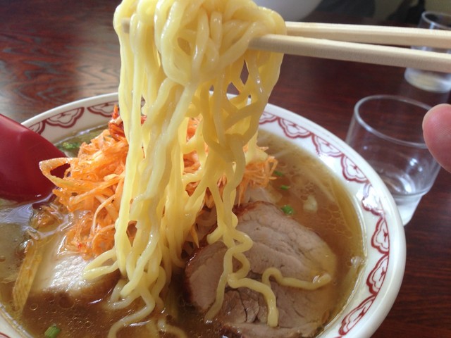ラーメンリッキー 高瀬店 | 本格醤油ラーメンと絶品つけ麺を天童で味わう