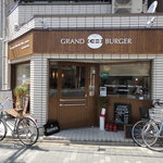 GRAND BURGER - 外観