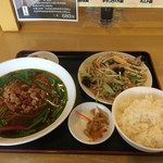 京華 - 五目野菜 台湾ラーメンのランチ