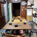 釜山 - 奥のテーブル席