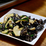 釜山 - きくらげ炒めもの