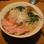 背脂煮干しそば　晴 - 背脂煮干そば　全部入り