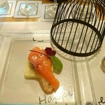 フローラ - なんて可愛いお化けなの～( ☆∀☆)