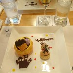 フローラ - ハロウィンパフェ&おばけシュークリーム