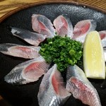 御歌囃子 - イワシ刺。旨い。