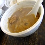 はし友ラーメン - 焼き鉄投入！！じゅ～っ！！