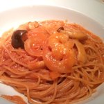 ナポリの食卓 - 海老とアンチョビのトマトクリーム