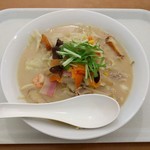 リンガーハット - 長崎ちゃんぽん（637円）