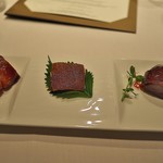 Lung King Heen - チャーシュー、豚皮のカリカリ揚げ、ローストグース。