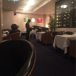 サーラ アマービレ - 店内は総席数40席の上質の空間