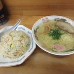 ひろし食堂 - 塩ラーメン＋半チャーハン2017.10.16