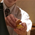 銀座 しのはら - 微笑み王子から　はいどうぞ