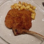 Black Restaurant by Eataly Milano - ミラノ風カツレツ