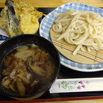 キッチンきねんび - 肉汁うどん(500円)_2011-04-16