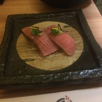焼肉 しゃぶしゃぶ 石田屋。 北野坂店 - お寿司。