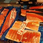 寺泊中央水産 まるなか - 