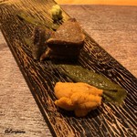 丸新 - 海胆と黒あわび