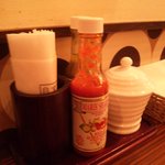 卓上ポットに削りチーズも。