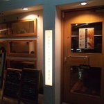 讃岐屋 - 落ち着きのあるおしゃれな外観。