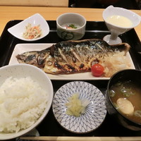 銀座 すが家 - とろさば塩焼き定食1000円