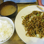 やきそば専門店 ばんばん - 油かす焼きそば定食 600円