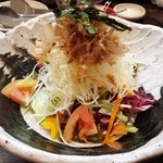 亜紗 - ジャガイモと野菜サラダ