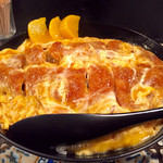 とんかつ七兵衛 三宮店 - 「かつ丼 並 (玉子W)」(650円)。