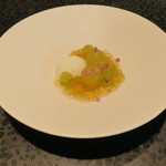 イチリン ハナレ - ぶどう（シャインマスカットとデラウェア） ジャスミン茶のゼリー ヨーグルトのアイスクリーム 花穂紫蘇1