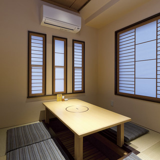 Reception in a private room equipped with a sunken kotatsu