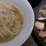 つけ麺一燈 - 海老、貝、鶏の白湯そば(1)