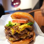 ヘンリーズ バーガー 秋葉原 - 