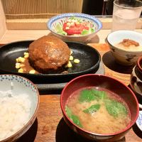 隠れ家鉄板おぶ - ハンバーグランチ（シングル）950円（税込）