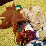 馳走 啐啄一十  - 焼き鱧、食用菊添え