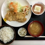 おふくろの味 みよし - 日替りランチ・チキンかつ定食