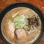 らーめん吉山商店 - 1番人気の焙煎ごま味噌ラーメン