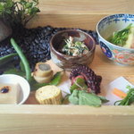 フレンチレストラン 蔦の葉 - 和ランチ　￥２９４０　前皿