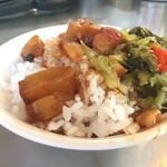 香満園 - 魯肉飯