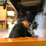 バキン - カウンターなので主人の動きを観察だ