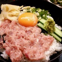 ごちそう家 ぽん太 八丁堀店 - 月見ねぎとろ丼