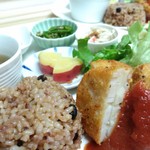 精進cafe宙 - 精進プレートランチ（メイン：蓮根マッシュとエリンギのフライ）