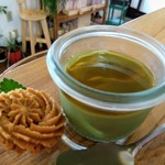 精進cafe宙 - 本日のデザート（豆乳抹茶プリンときな粉のくるくるクッキー）