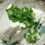 久在屋 - 羽前秘伝(寄せ豆腐)　525円　緑色♪